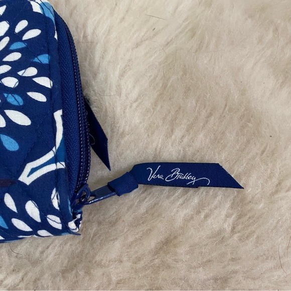 [Vera Bradley] Blue & White Printed Quilted Wallet - Picture 2 of 6